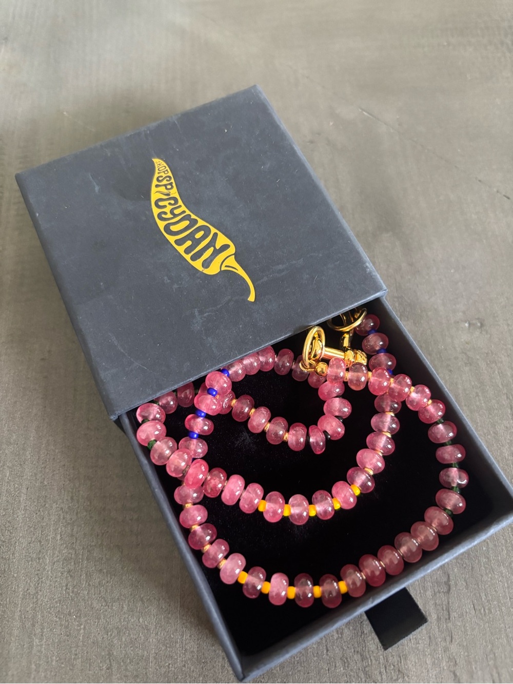 Spicy Dan x parke red quartz beaded necklace - Picture 2 of 6